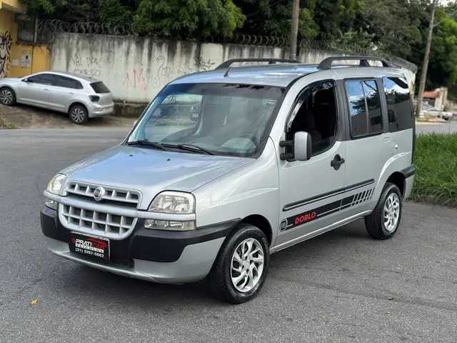 Carro Fiat Doblò 2009 ELX 1.8 8V (Flex)