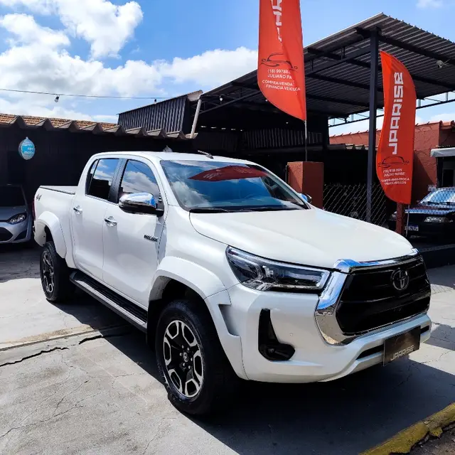 Carro Toyota Hilux Cabine Dupla 2024 SRX 4x4 2.8 Diesel