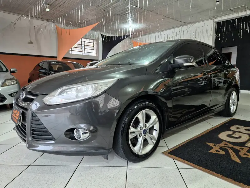 Ford Focus Sedan S 2.0 16V PowerShift (Aut)