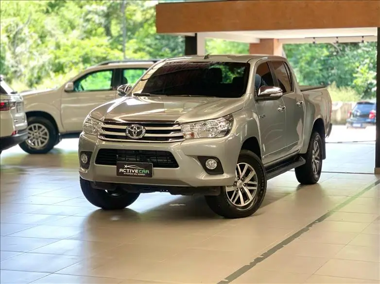 Toyota Hilux Cabine Dupla Hilux 2.8 TDI SRV CD 4x4 (Aut)