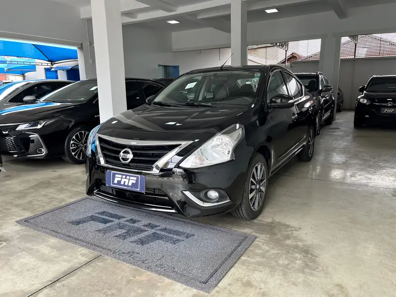 Nissan Versa 1.6 16V Unique CVT (Flex)