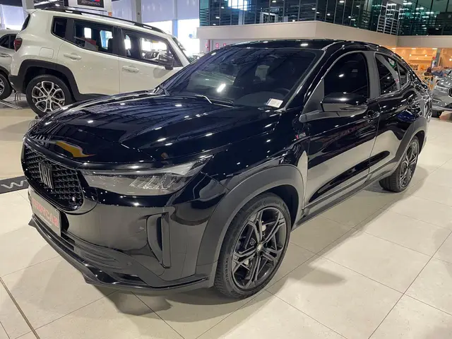 Carro Fiat Fastback 2024 Limited Edition Powered by Abarth