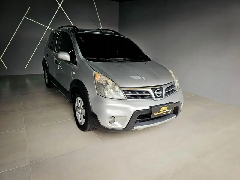 Nissan Livina X-Gear SL 1.6 16V (flex)