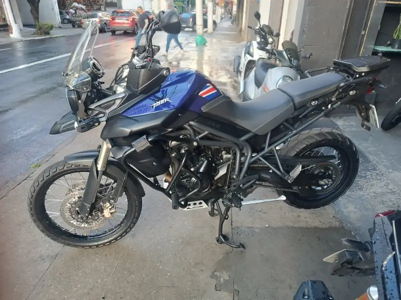 Triumph Tiger 800 800