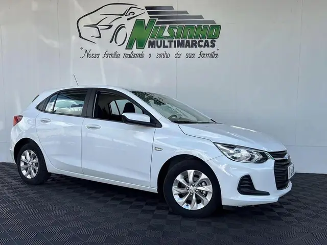 Carro Chevrolet Onix 2023 LT 1.0