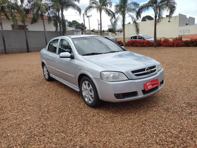 Carro Chevrolet Astra Sedan 2010 Advantage 2.0 (Flex)