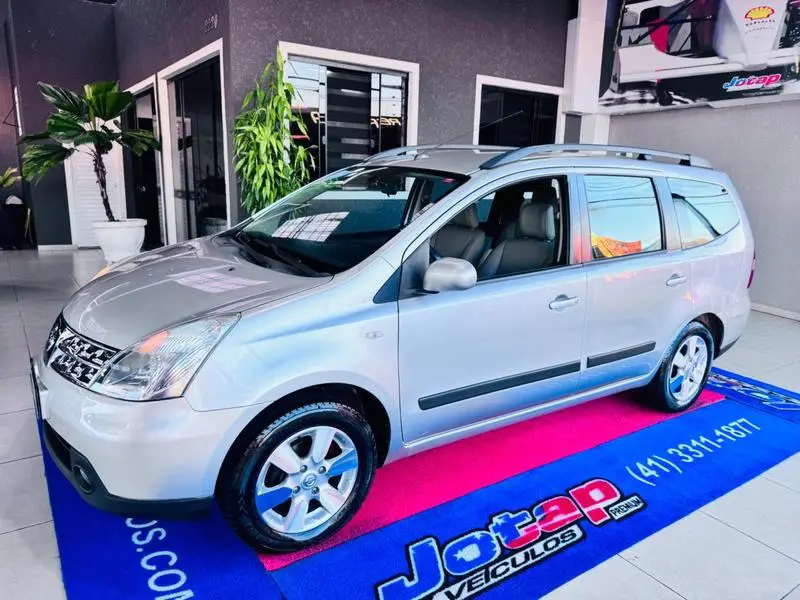 Nissan Grand Livina 1.8 16V (flex)