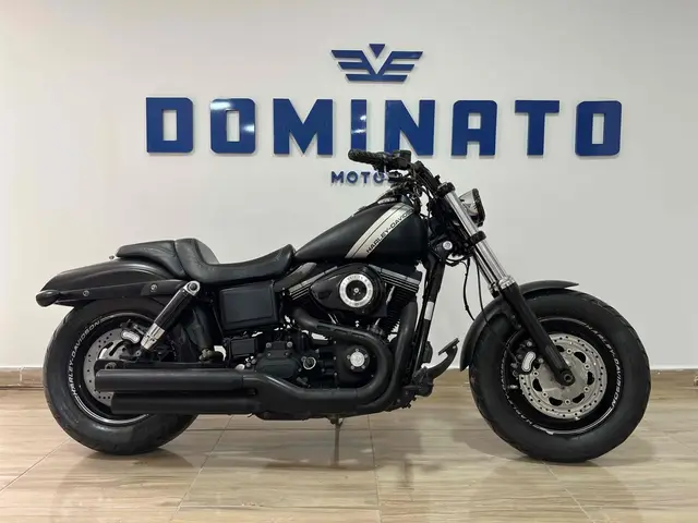 Carro Harley-Davidson Dyna 2016 Fat Bob