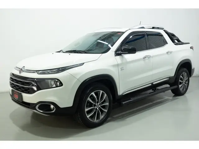 Carro Fiat Toro 2019 Volcano 2.0 diesel AT9 4x4