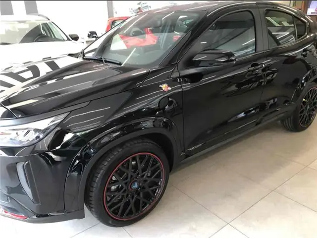Carro Fiat Fastback 2024 Limited Edition Powered by Abarth