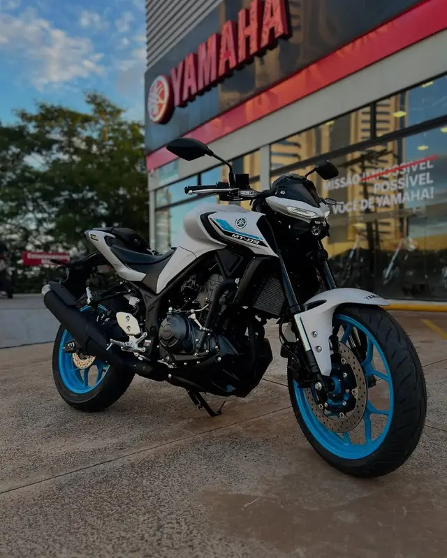 Moto Yamaha MT-03 2025 ABS