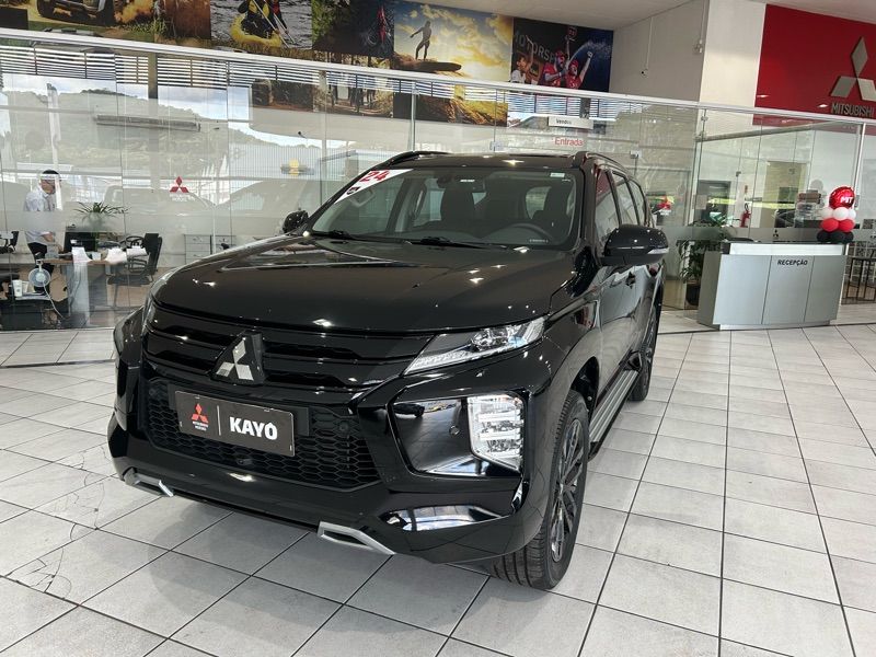 Pajero Sport Legend Black 2.4