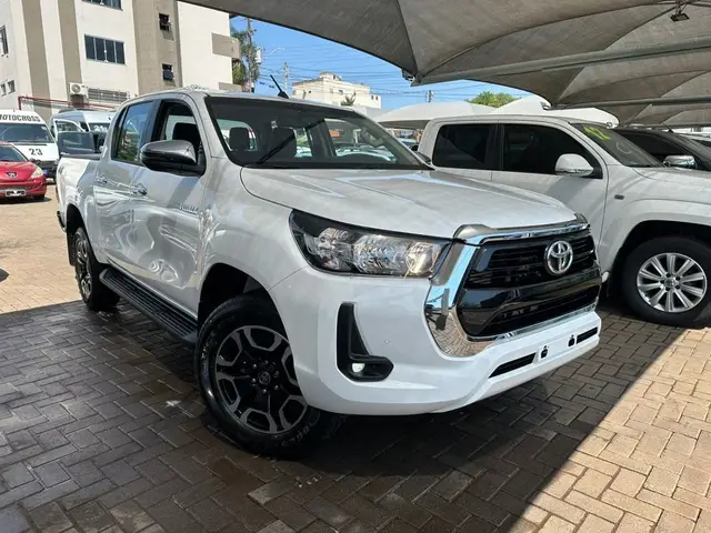 Carro Toyota Hilux Cabine Dupla 2025 SRV 4x4 2.8 Diesel