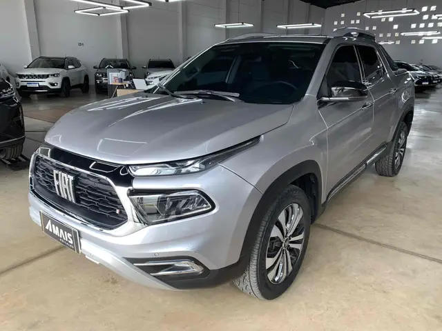 Carro Fiat Toro 2024 Volcano 2.0