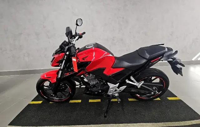 Carro Honda CB 300F Twister 2024 (CBS)