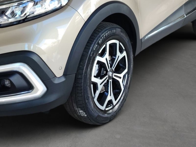 Captur Iconic 1.3 Turbo (flex) (Aut)5