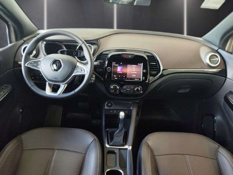 Captur Iconic 1.3 Turbo (flex) (Aut)9