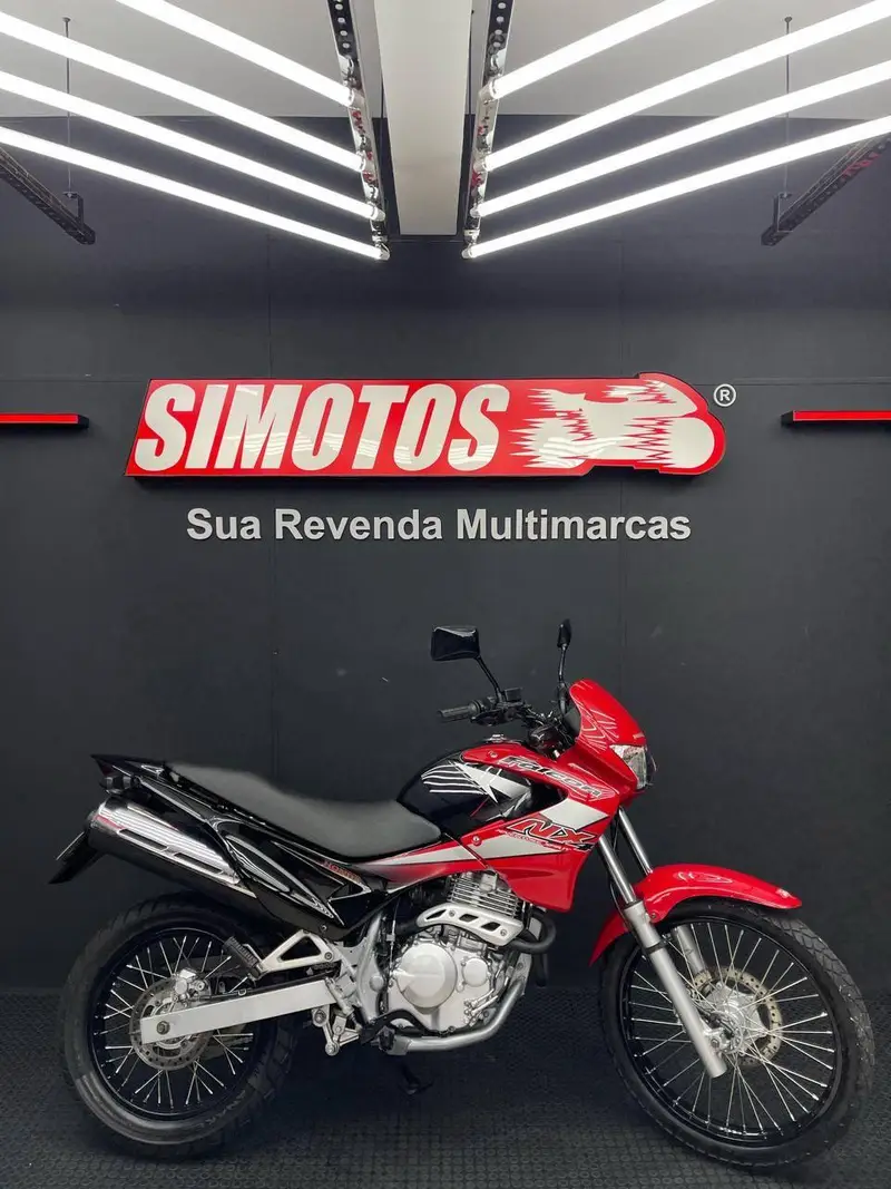 Honda NX 4 Falcon 400