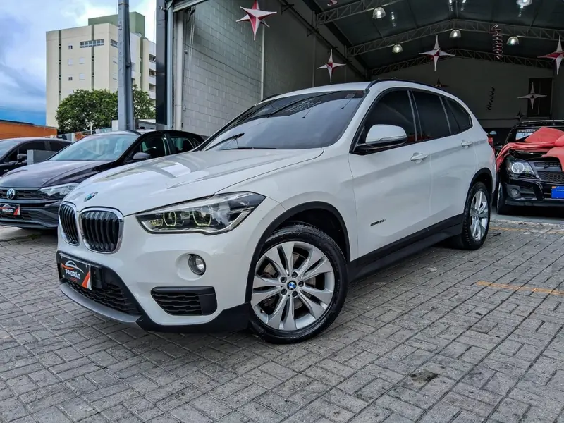 BMW X1 2.0 sDrive20i GP ActiveFlex