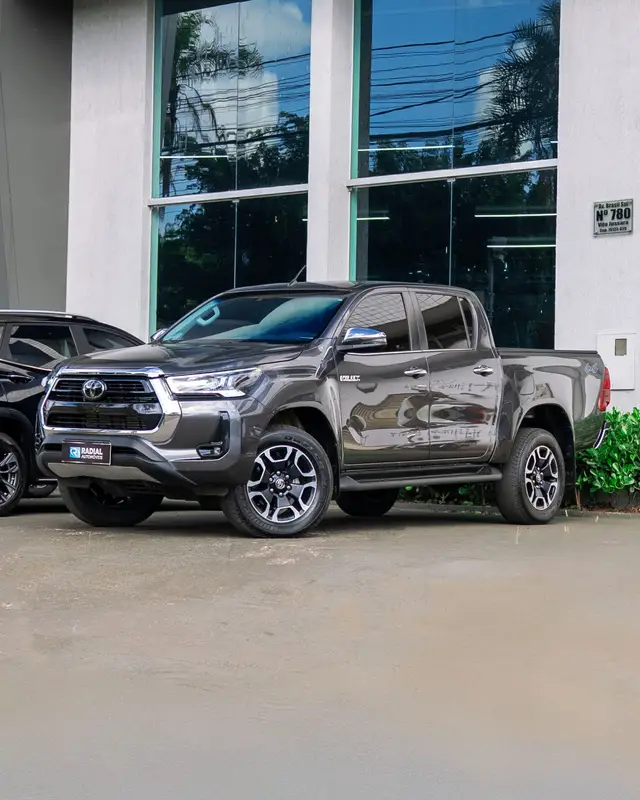 Carro Toyota Hilux Cabine Dupla 2021 SRX 2.8 TDI CD 4x4 (Aut)