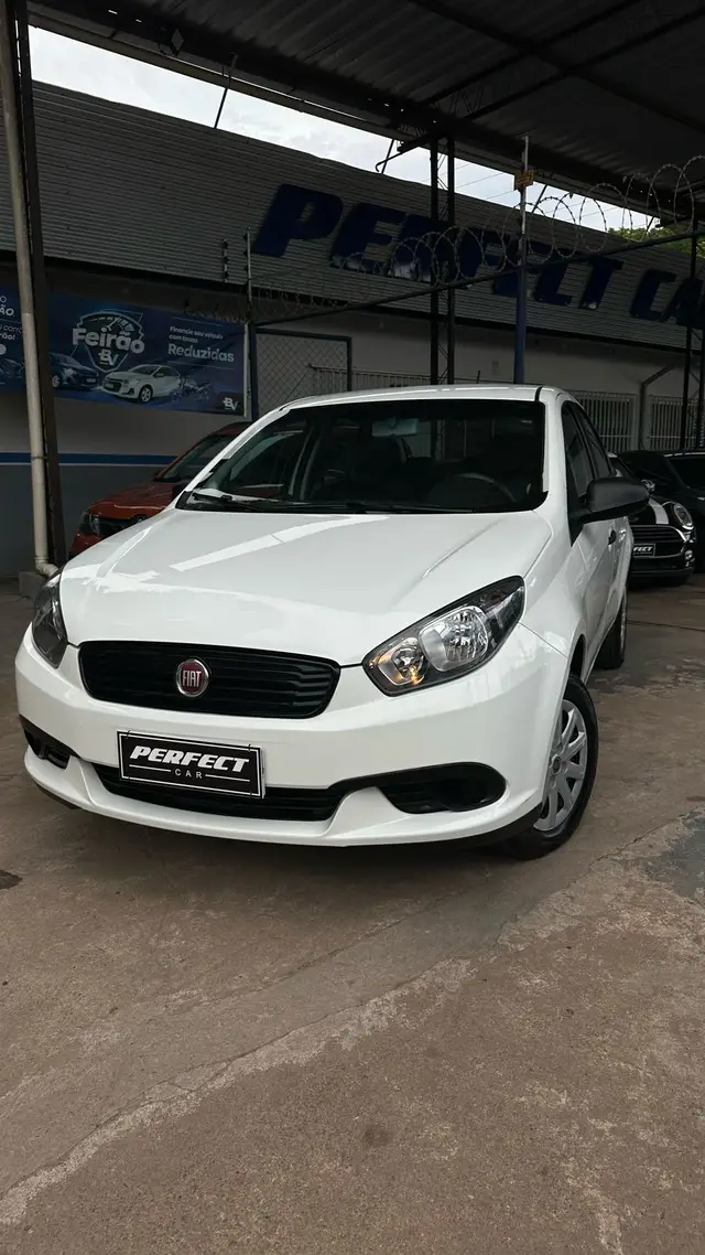 Carro Fiat Grand Siena 2021 1.4 Flex
