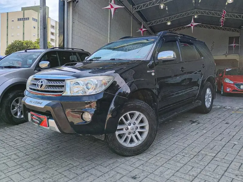 Toyota Hilux Cabine Dupla Hilux SRV 4X4 3.0 (cab dupla) (aut)