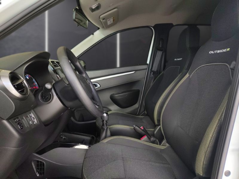 Kwid Outsider 1.06