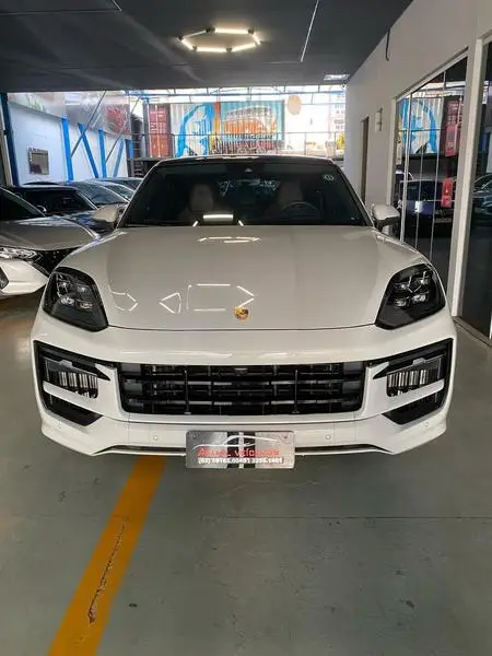 Carro Porsche Cayenne 2024 S 4.0