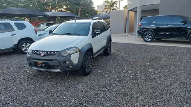 Carro Fiat Weekend 2016 Adventure 1.8 E.torQ (Flex)