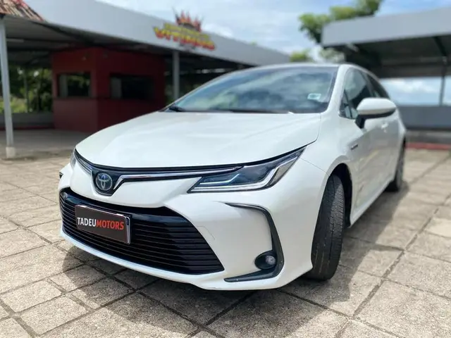 Carro Toyota Corolla 2021 Altis Premium Hybrid 1.8