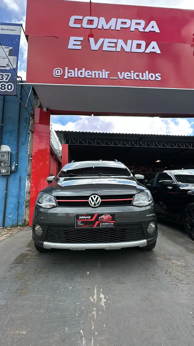 Carro Volkswagen CrossFox 2014 1.6 VHT (Flex)