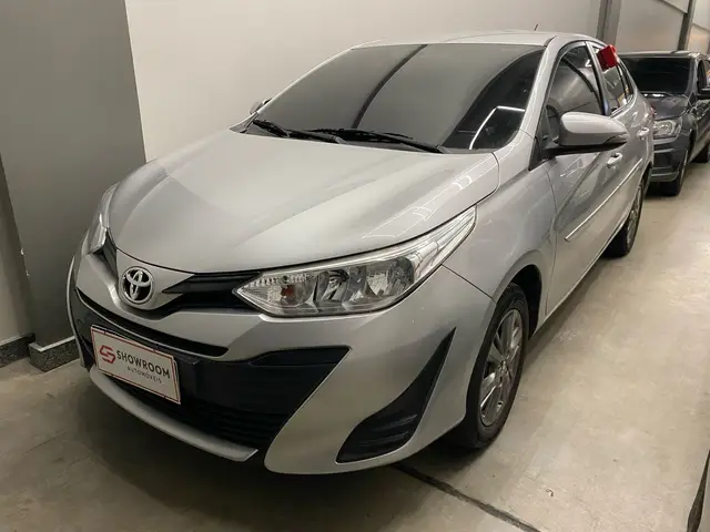 Carro Toyota Yaris Sedan 2022 1.5 XL Plus Connect CVT (Flex)