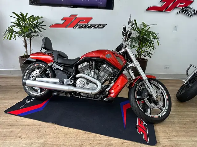 Carro Harley-Davidson V Rod Custom 2013 1250cc MUSCLE VRSCF