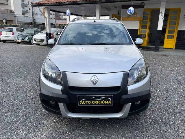 Carro Renault Sandero Stepway 2013 1.6 16V Hi-Flex (aut)