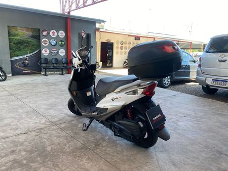 Lindy 125 CBS