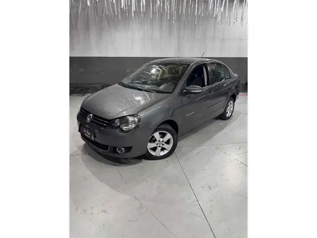 Carro Volkswagen Polo Sedan 2014 Comfortline 1.6 8V (Flex)