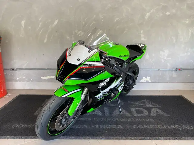 Moto Kawasaki ZX 10R 2006 998 cc