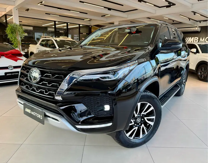 Toyota SW4 SRX 2.8 turbodiesel 7L 4x4 (Aut)