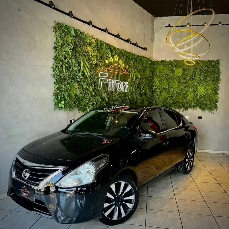 Nissan Versa 1.6 16V SV FlexStart CVT (Flex)
