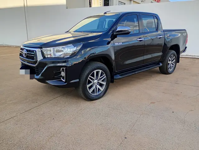 Carro Toyota Hilux Cabine Dupla 2020 Hilux 2.8 TDI SRV CD 4x4 (Aut)
