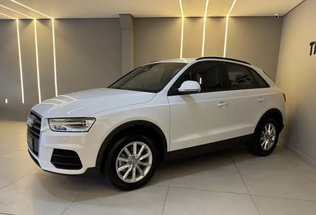 Carro Audi Q3 2016 1.4 TFSI Attraction S Tronic