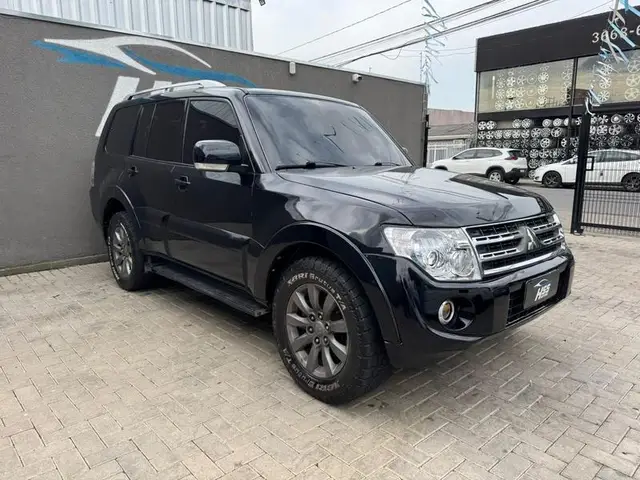 Carro Mitsubishi Pajero Full 2011 3.2 DI-D 5D HPE 4WD
