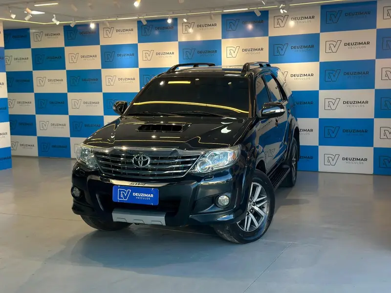 Toyota Hilux SW4 SRV 3.0 4X4 (7 Lugares)