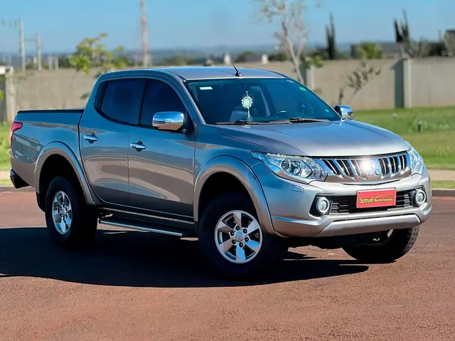 Carro Mitsubishi L200 Triton Sport 2018 Sport 2.4 DID-H HPE 4WD (Aut)