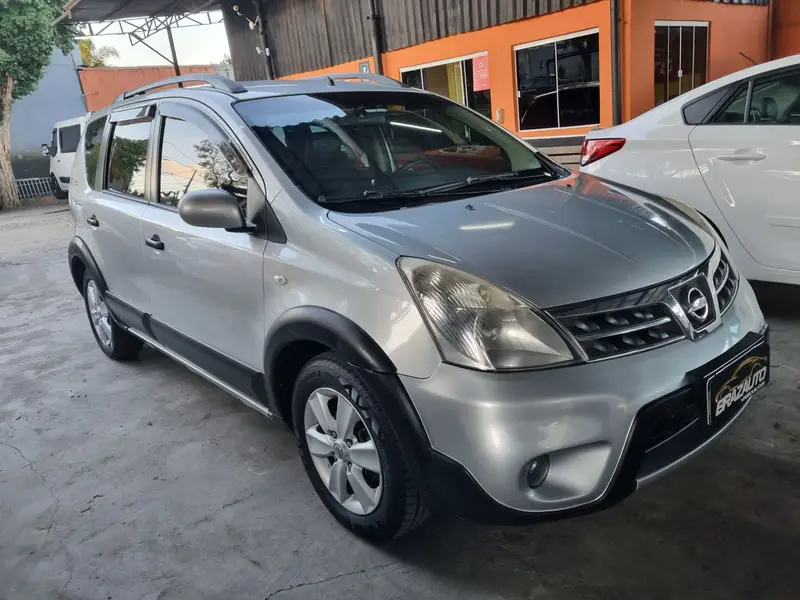 Nissan Livina X-Gear SL 1.6 16V (flex)