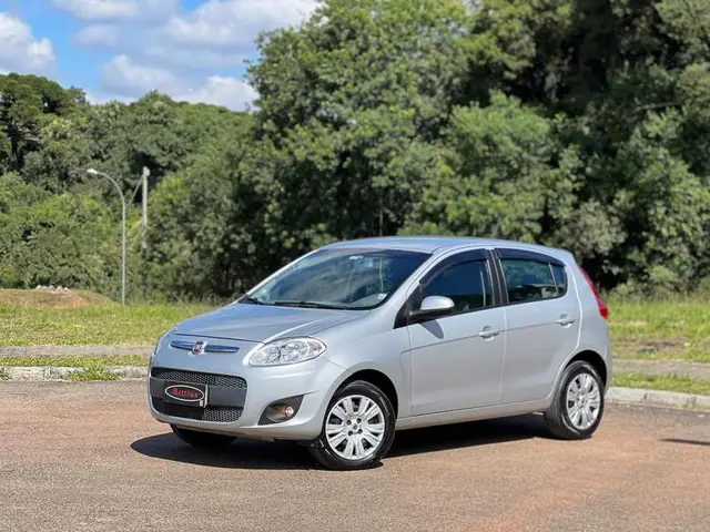 Carro Fiat Palio 2015 Essence 1.6 16V (Flex)