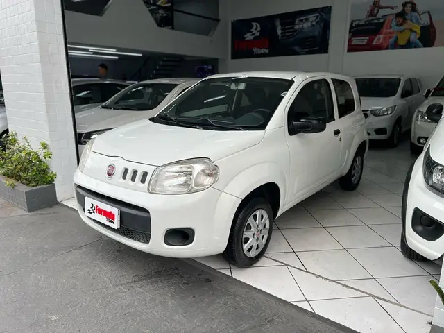 Carro Fiat Uno 2014 Vivace 1.0 8V (Flex) 2p