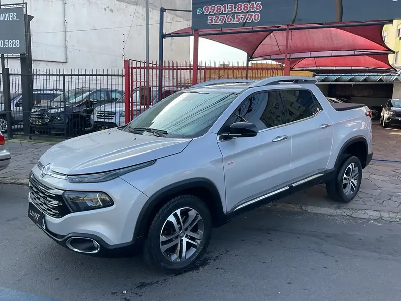 Fiat Toro Volcano 2.4 AT9 4x2 (Flex)