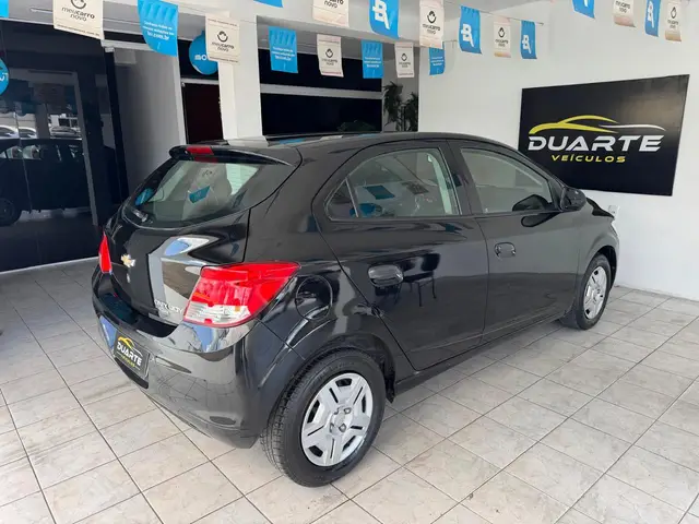 Carro Chevrolet Onix 2017 1.0 Joy SPE/4