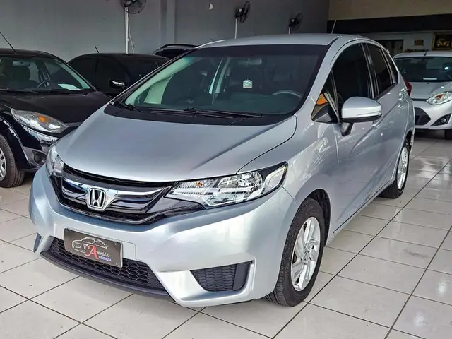 Carro Honda Fit 2015 1.5 16v LX CVT (Flex)